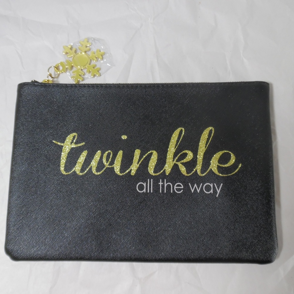 Case zippered  7X10.5 inches Black